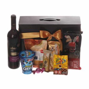 Send your loved one a Purim basket to Israel with basketstoisrael.com.